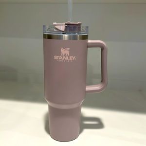 Like New Stanley adventure quencher tumbler in abalone. “OG” style.